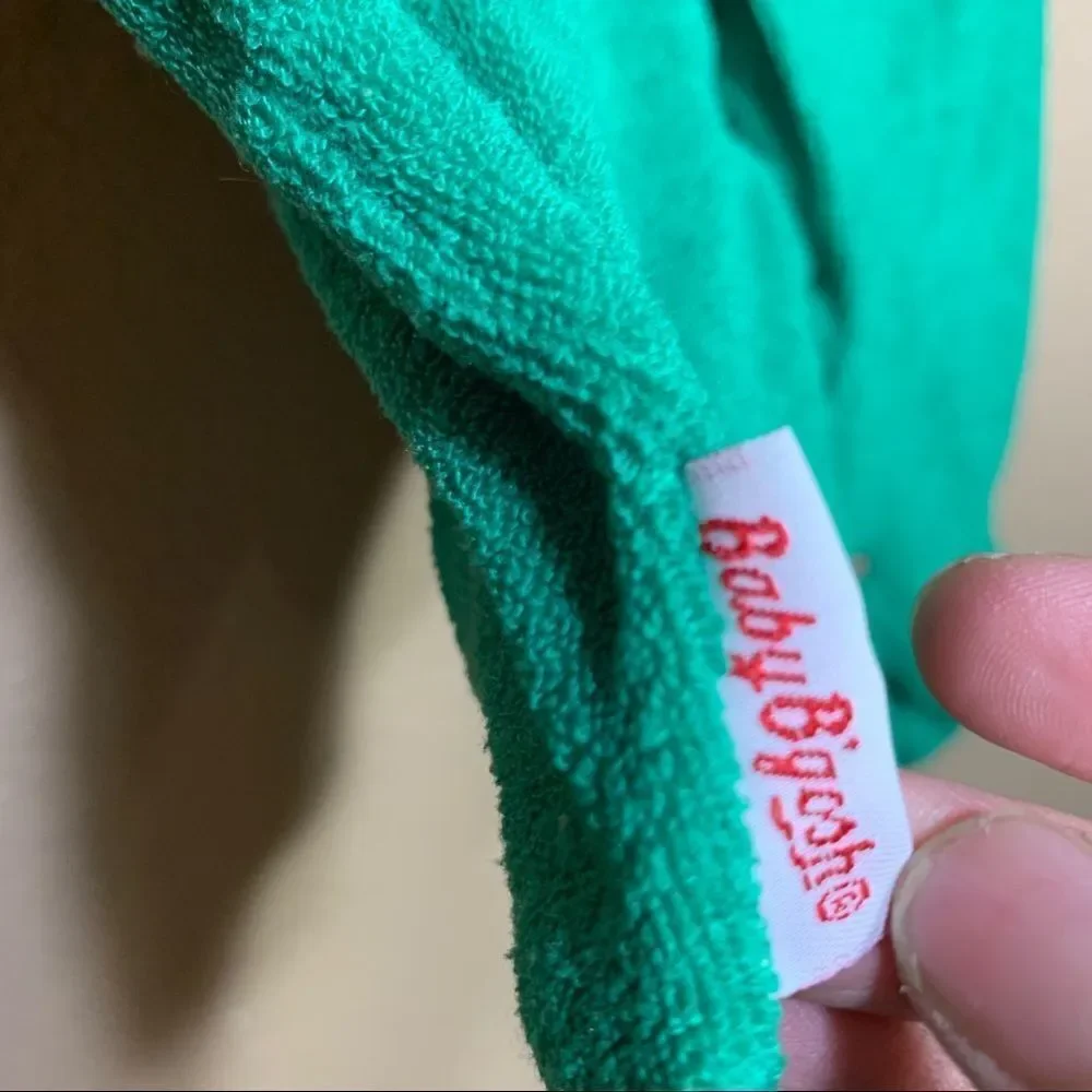 Vintage Oshkosh baby B’Gosh Christmas footies‎
